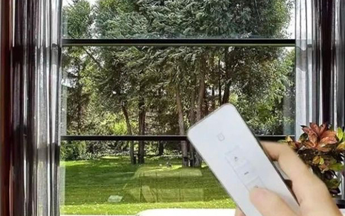 vertilux-glasses-in-abu-dhabi